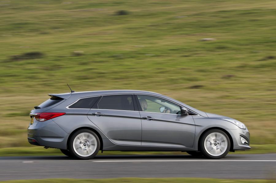  Hyundai i40 Station Wagon CRDi 2011 года  (UK) (фото 31 из 146)